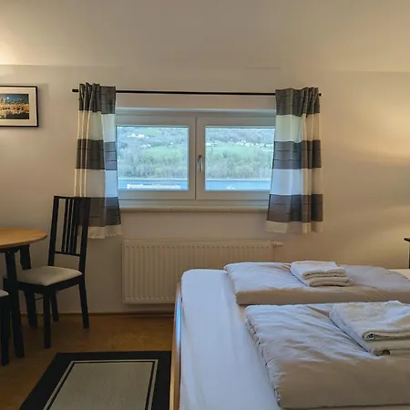 Stop & Sleep - Private Guest house *