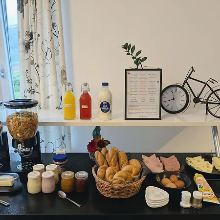 Stop & Sleep - Private Guest house *