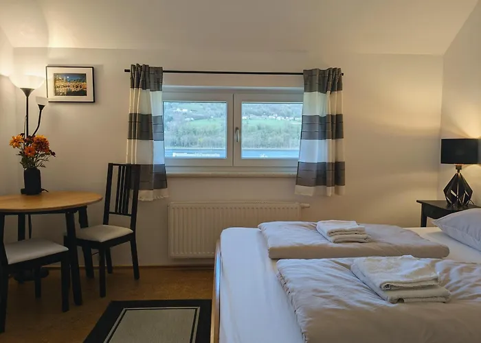 Stop & Sleep - Private Guest house *