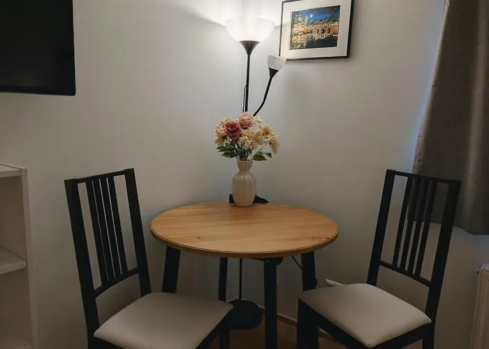 Stop & Sleep - Private Guest house